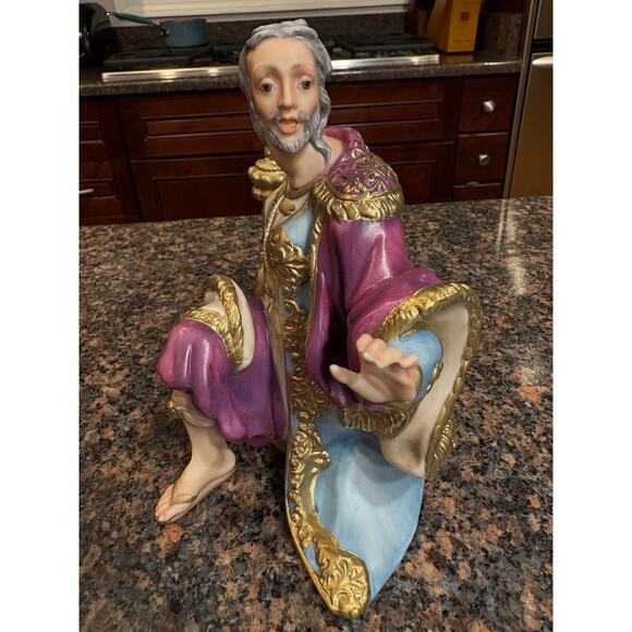 The franklin Mint Other - The Frankin Mint Ltmd Ed Vatican Nativity Gaspar #A6688